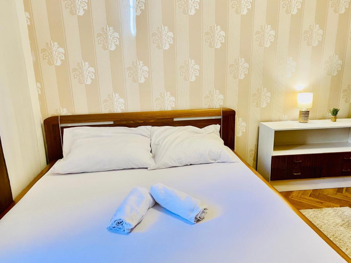 Penzión pre hostí Flat In Centre 2